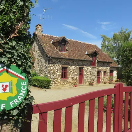 Gite Des Basses Touches Дом отдыха *